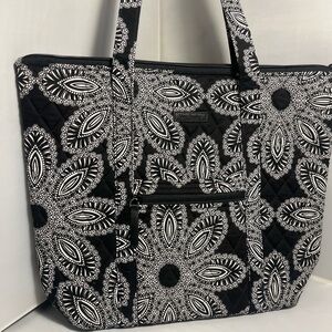 NWOT Vera Bradley Large Tote  Bag in Bandana Black and White